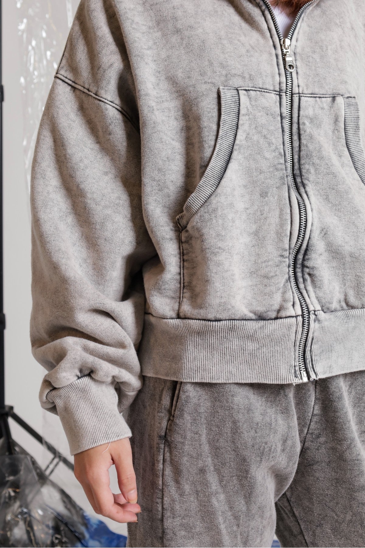 Campera Frisa Acid Wash – Estilo urbano con esencia artesanal